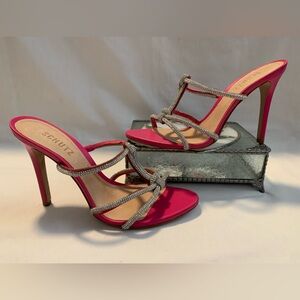 NWOB SCHUTZ PARADISE Fuchsia & Rhinestone Strappy Slip On Sandals/Heels Size 9B